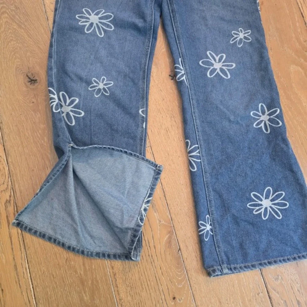 Wide leg bell flower print Justice girls‎ size 14